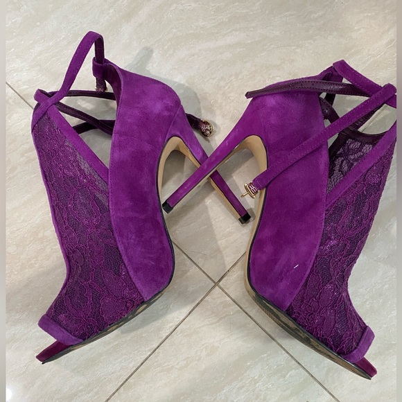 Color Purple, brand GUESS. open toes lace heels/boots - Picture 2 of 5